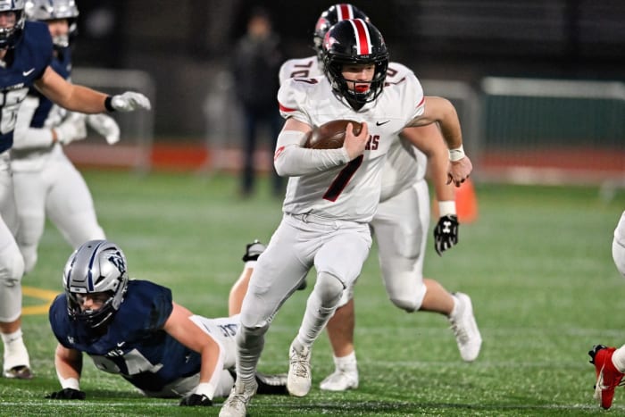a Wilsonville Mountain View 5A Oregon football final November 24 2023 Leon Neuschwander 7